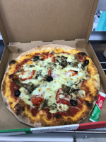 Pizza La Stradella food