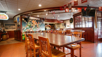 Wrigley's Sports Bar & Lounge inside