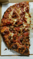 Cloverleaf Pizza food