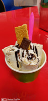 Rollys Ice Cream Parlor food