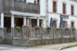 Bistrot Du Pere Nicolas outside