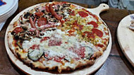 Pizzeria Pichri food
