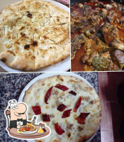 Pizzeria Napul'é food