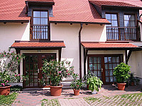 Bürger`s Eiscafe, Restaurant und Pension outside