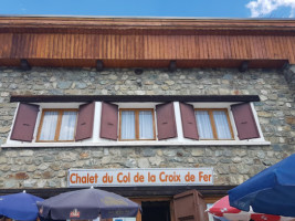 Chalet du Col de la Croix de Fer outside