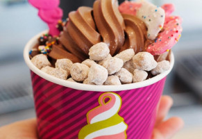 Menchie's Frozen Yogurt food