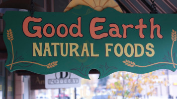 Good Earth Natural Foods outside