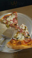 Bona Pizza food