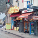 Pizza Loulou outside