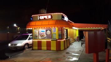 Rolberto's Taco Shop outside