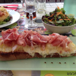 La Croix Des Cheules Nourriture