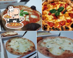 Pizzeria Hamburgheria Barcolla food