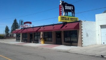 Dude's Steakhouse, Brandin' Iron, Lounge outside