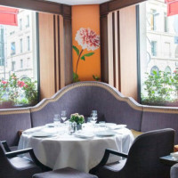 Le 114 Faubourg food