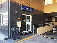 Zeina's Café - Comfort Inn and Suites Burwood outside
