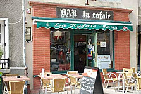 Bar la Rafale inside