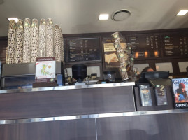 Zarraffa's Coffee Worongary inside