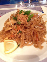 Le Thai 18 food