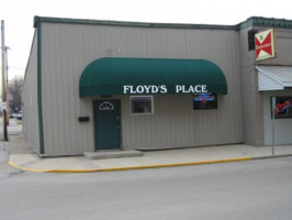 Floyds Place outside