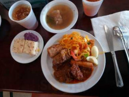 Manila Fiesta food