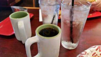 Red Robin Gourmet Burgers And Brews food