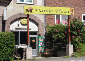 Mami's Pizza  outside