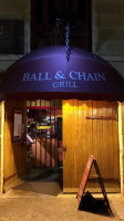 Ball & Chain Grill food