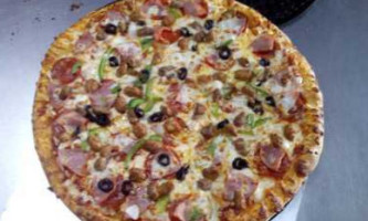 Domino's Pizza food