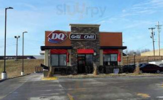 Dairy Queen Grill Chill outside