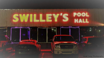 Swilley's Pool Hall outside
