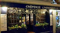 L'hirondelle Creperie outside