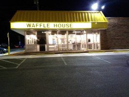 Waffle House outside