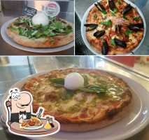 Poldo Pizzeria food