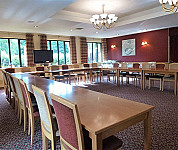 Edwards Bar Restaurant At Bromsgrove Golf Centre inside