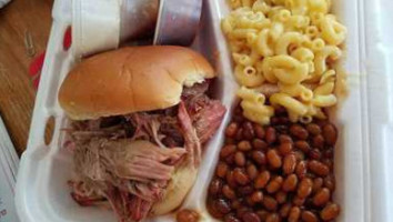 Double H Southern Bbq food