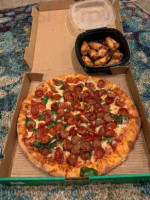 Brick Pizza food