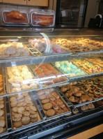 Ampy Bakery food