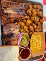 Kickin' Kajun Smokehouse food