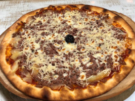 Pizza Maïté food
