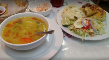Las Perlas Salvadorian Resturant food