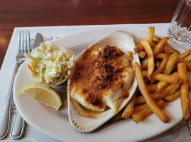 Three Cod Tavern food