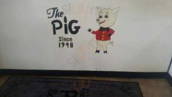 The Pig Bbq inside