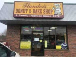 Flanders Donut Bake Shop outside