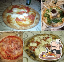 Pizzeria Antipasteria La Giara food