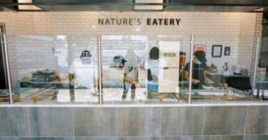 Nature's Eatery inside