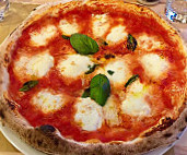 Il Vicoletto Pizzeria Napoletana food