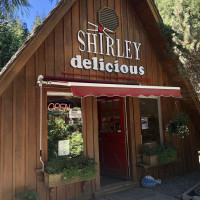 Shirley Delicious Coffee Shop outside