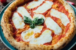 Pizzaiola By Massilia food