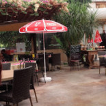 La Sert D-serres inside