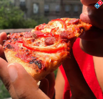 Domino's Pizza Raismes food